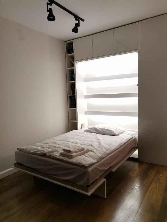 Nowoczesny Apartament Z Widokiem Διαμέρισμα Βαρσοβία Εξωτερικό φωτογραφία